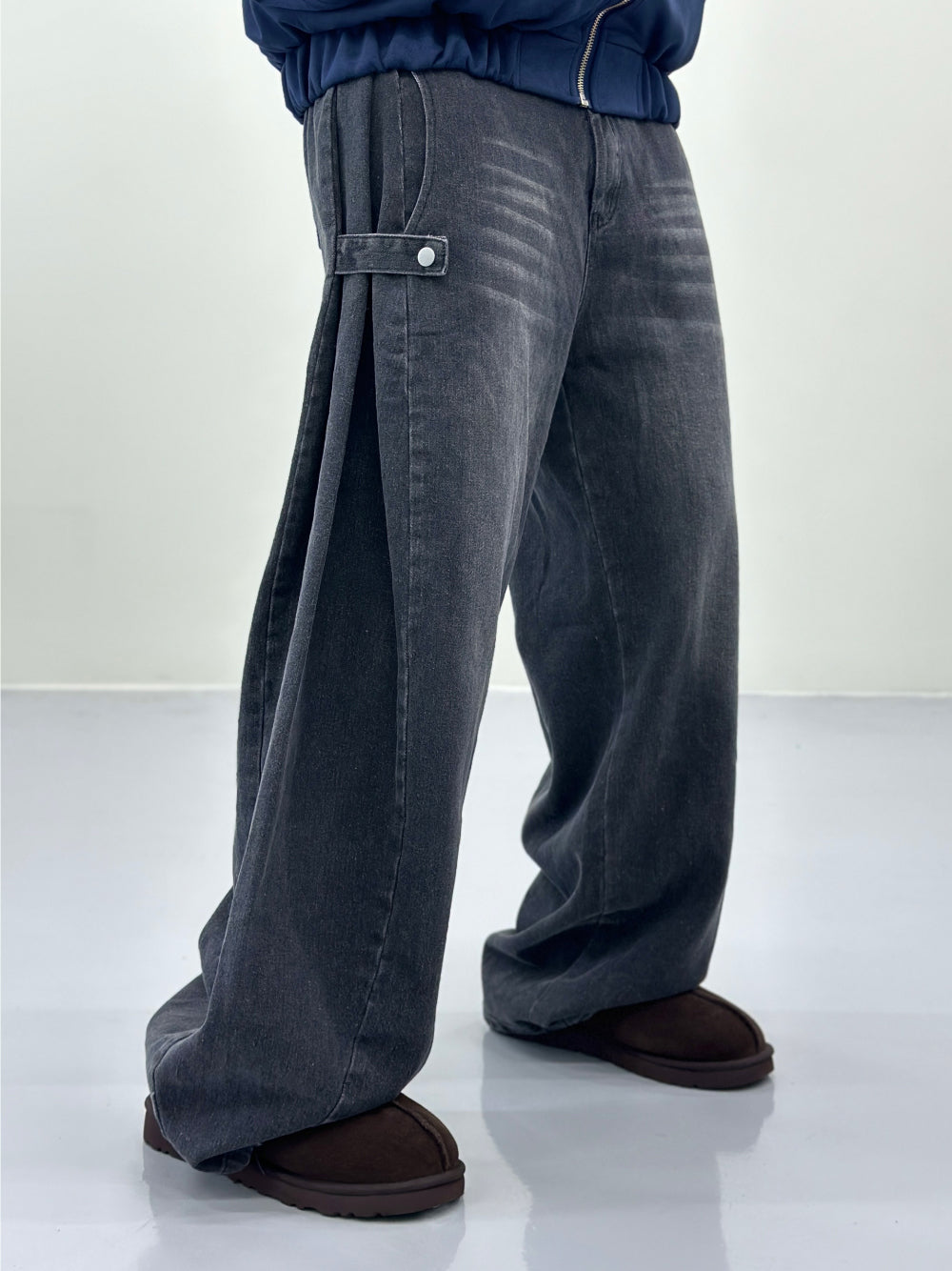 【DISCERNMENT】Folded Unuse Snap Denim Pants DISCERNMENT (ディーサーメント) - フォールディッドオンユーズ