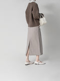 About Back Slit Skirt