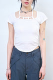 Rail hole string square-neck t-shirt