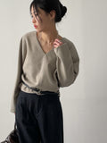 Corner Avan V-Neck T-Shirt