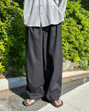 By Linen Two-Tuck Pants