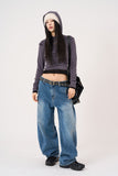 Shy shoulder hole hooded crop T-shirt