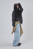 Folds rivet over denim pants