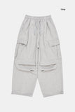 New pin-tuck cargo sweatpants