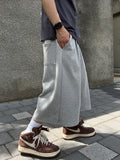 Two-Tuck Soft Bermuda Pants