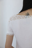 Lace carry diagonal tee