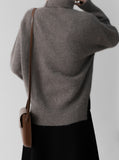 [Premium] Raccoon Turtleneck Knit