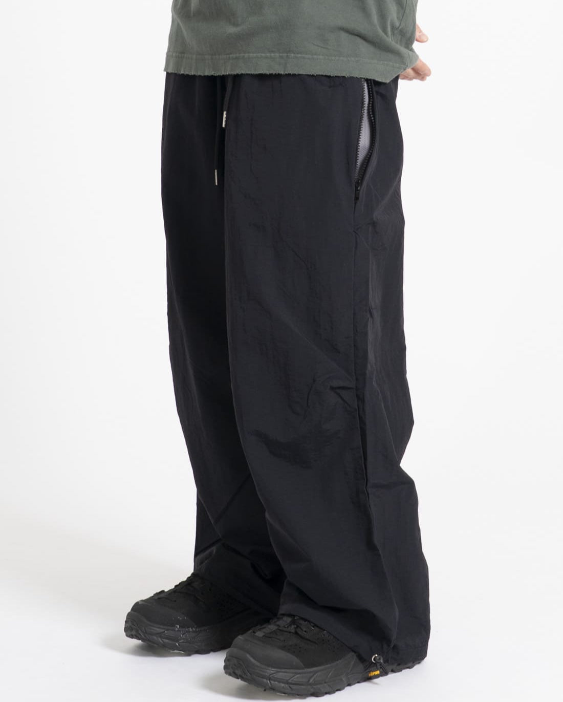 【oan】Hide Mesh Nylon Track Pants oan (オアン) - ハイドメッシュナイロントラックパンツ / Hide