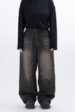 Risity Knee-Cut Curved Denim