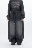 Leggy Side Tuck Balloon Denim