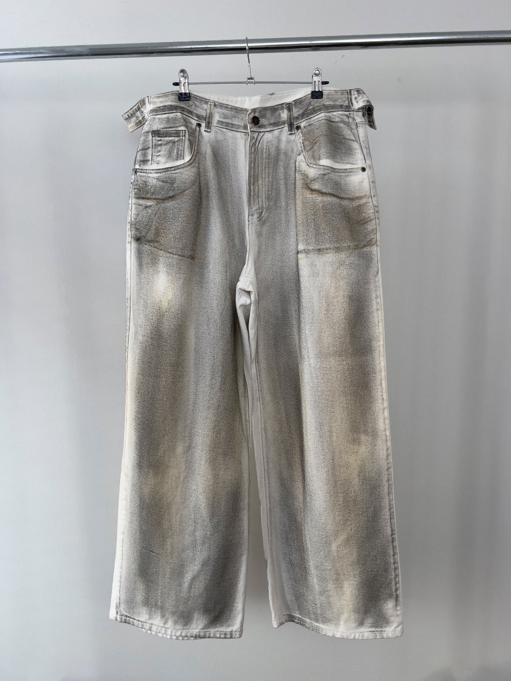 【KOOLOSET】Dirty Bermuda Wash Denim 