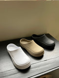 Minimal Duck Clog