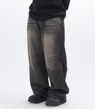 Risity Knee-Cut Curved Denim