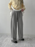 Two-way pleated training pants
