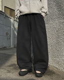 Side tuck wide pants