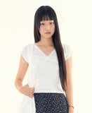 Lace point V-neck t-shirt