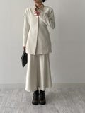 Pin tuck round half jacket
