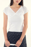 Lace point V-neck t-shirt