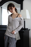 Oat Slim Deep U-Neck Knit