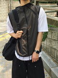 Mate diagonal hood vest