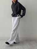 Two-way pleated training pants