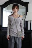 Oat Slim Deep U-Neck Knit