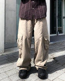Curved Incision Cargo Pants