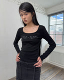 GRAPHIC U-NECK LONG SLEEVE T-SHIRT