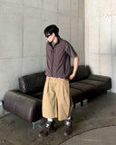 Side Dip Tuck Cotton Bermuda Pants