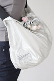 Zero shirring metal crossbody bag