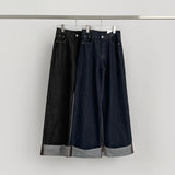 Non-Fade Raw Roll-Up Embroidery Detail Wide Fit Denim Pants