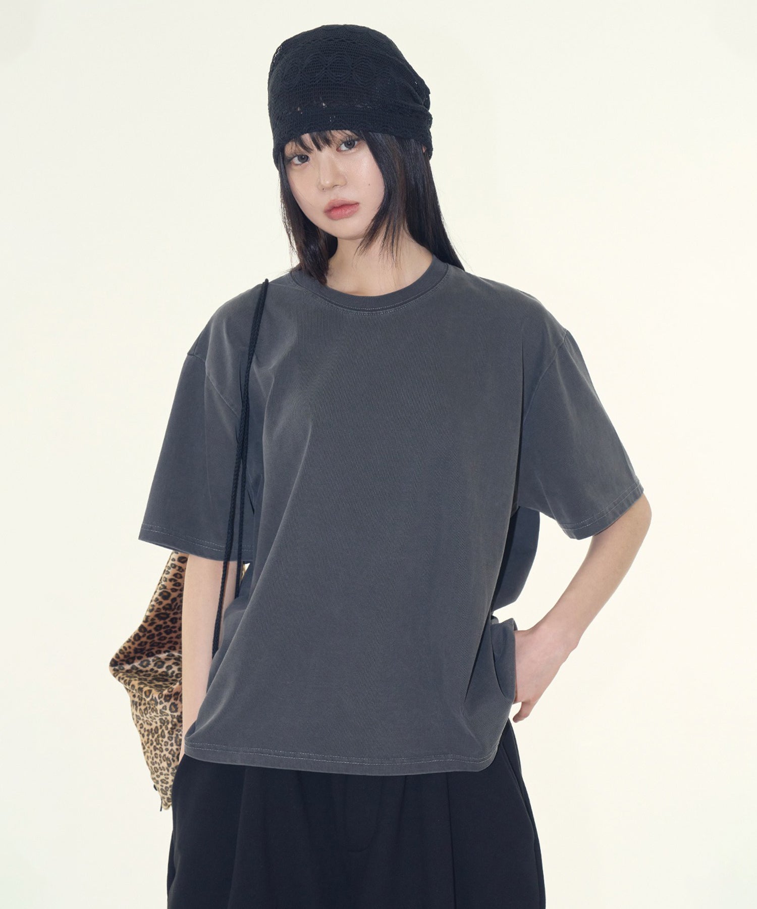 【Raucohouse】Nover pigment crop T-shirt Raucohouse】Nover pigment crop T-shirt Nover pigment crop T