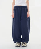 Varen curved incision sweatpants