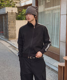 Pison Diagonal Track Fingerhole Zip-up