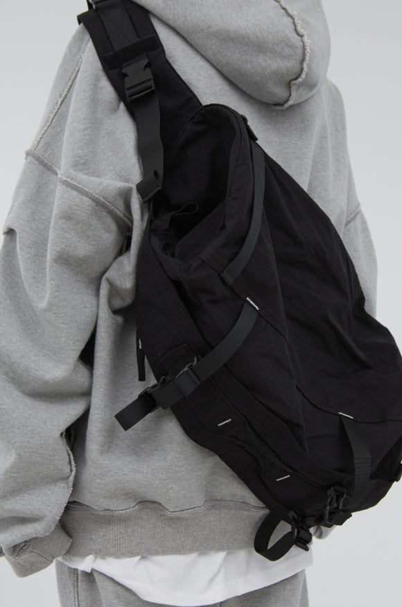 Raucohouse(ラウコハウス) - Nylon Buckle Messenger Bag – einz.jp