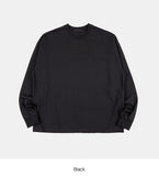 Basic crew-neck over long sleeve