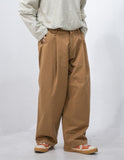 Volume Tuck Wide Pants